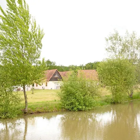Idyllic Holiday In With Garden Prázdninový dům Lacapelle-Marival